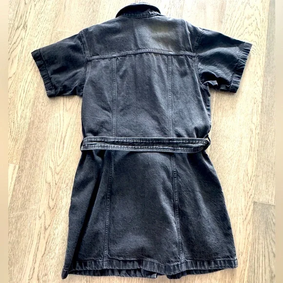 Abercrombie Women’s Short-Sleeve Denim Shirt Dress - Picture 2 of 3